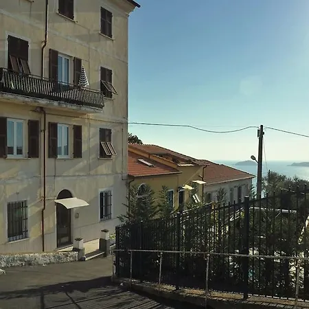 Apartment La Casa Di Enri E Nina Lerici