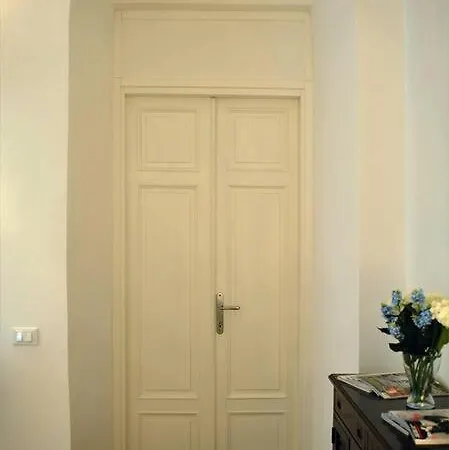 La Casa Di Enri E Nina Apartment